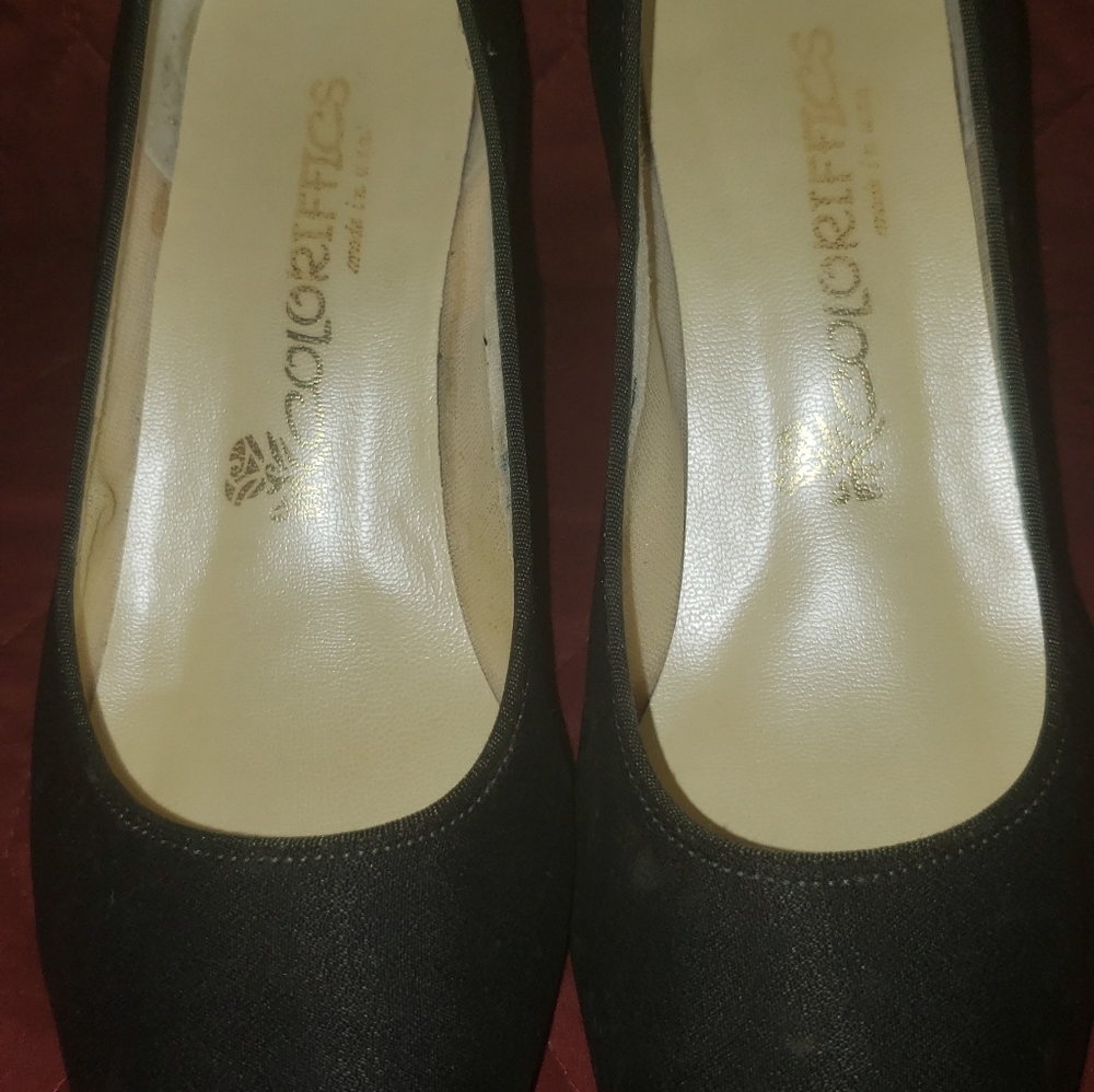 COLORIFICS DEBRA PUMP